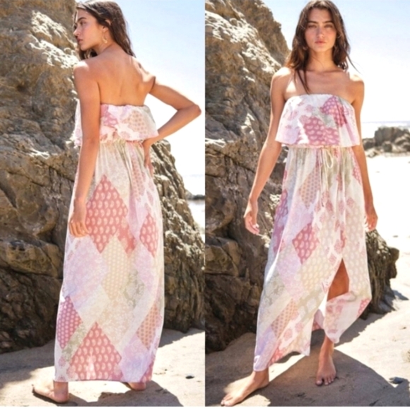 Dresses & Skirts - Strapless Maxi Dress✨️